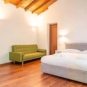 appartamento-le-guglie-in-piazza-castello-centro-storico.it-lombardy.com/
